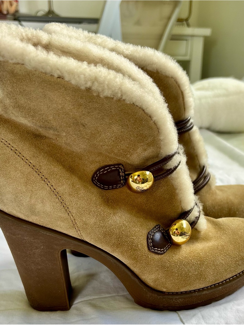 Coach Lenora Tan Suede Leather Shearling Fur Ankle Heel Boots - Size 8.5 Womens